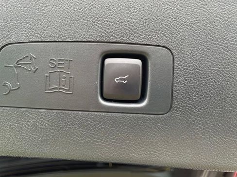 Used 2022 Lincoln Corsair AWD w/ Equipment Group 101A image 24
