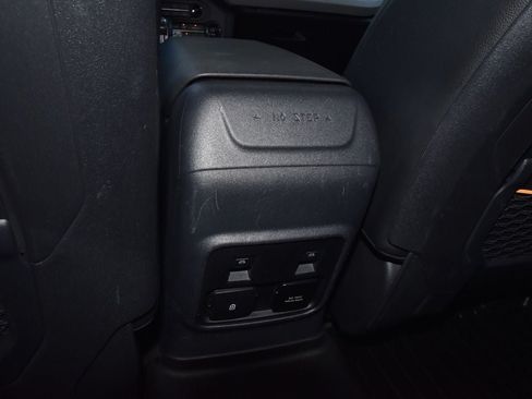 Certified 2023 Ford Bronco Badlands w/ Sasquatch Package AWD/4WD image 19