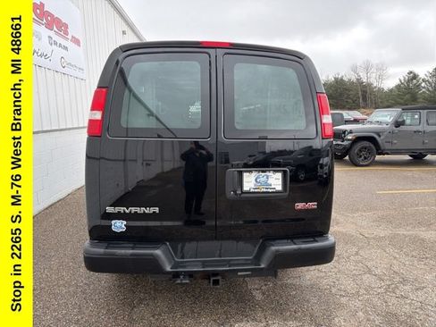 Used 2022 GMC Savana 2500 w/ Communications Package RWD image 10