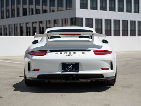 Used 2015 Porsche 911 GT3 RWD image 35