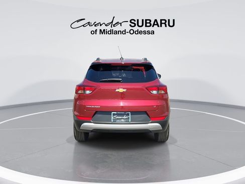Used 2025 Chevrolet TrailBlazer LT FWD image 7