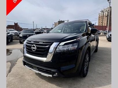 Certified 2022 Nissan Pathfinder SL w/ SL Premium Package