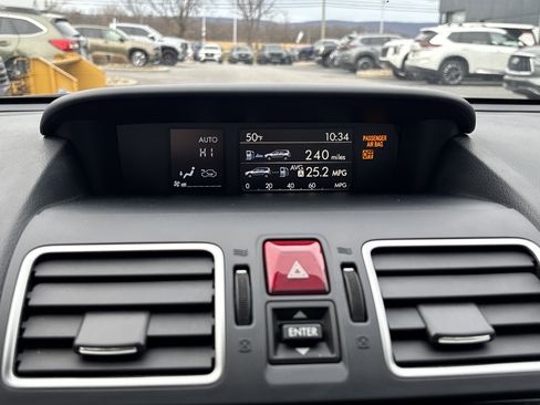 Used 2017 Subaru Forester 2.5i Premium w/ All-Weather Package image 23