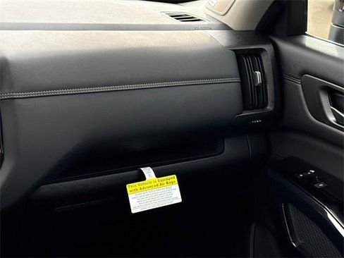 New 2026 Nissan Pathfinder Platinum image 17