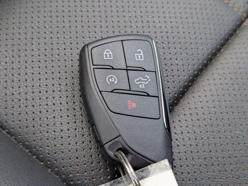 Used 2025 Chevrolet Silverado 1500 High Country w/ High Country Premium Package image 38