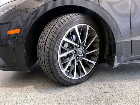 Used 2022 Hyundai Sonata Limited FWD image 17