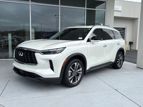 Used 2025 INFINITI QX60 Luxe w/ Cargo Package image 1