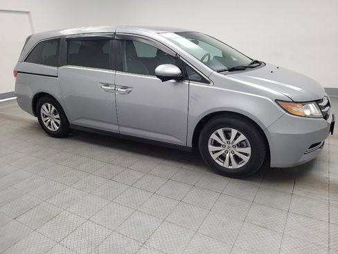 Used 2016 Honda Odyssey SE image 11