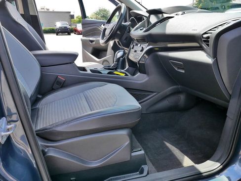 Used 2019 Ford Escape SE FWD image 12