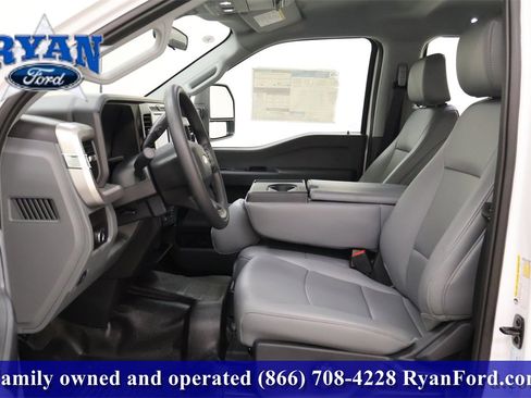 New 2025 Ford F250 XL w/ FX4 Off-Road Package image 10