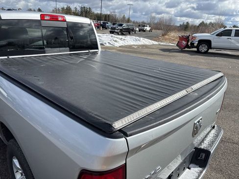 Used 2018 RAM 1500 Classic SLT image 16