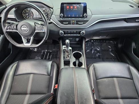 Used 2024 Nissan Altima 2.5 SR FWD image 15