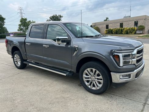 Used 2024 Ford F150 Lariat w/ Equipment Group 502A High AWD/4WD image 9