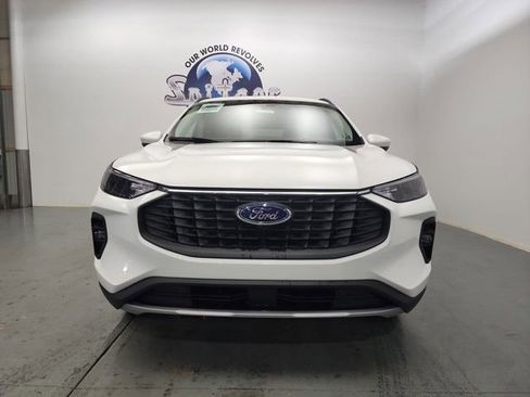 New 2025 Ford Escape Base w/ Class II Trailer Tow Package image 8