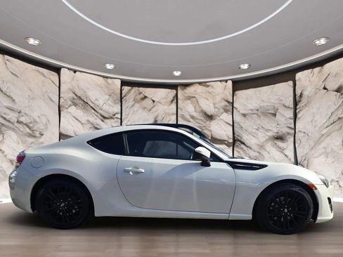 Used 2015 Scion FR-S image 4