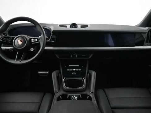 Used 2026 Porsche Cayenne AWD/4WD image 9