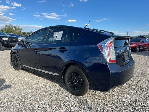Used 2015 Toyota Prius Three image 7