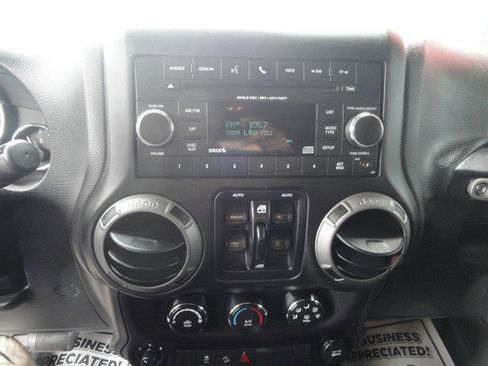Used 2016 Jeep Wrangler Unlimited Sport w/ Quick Order Package 24S AWD/4WD image 13