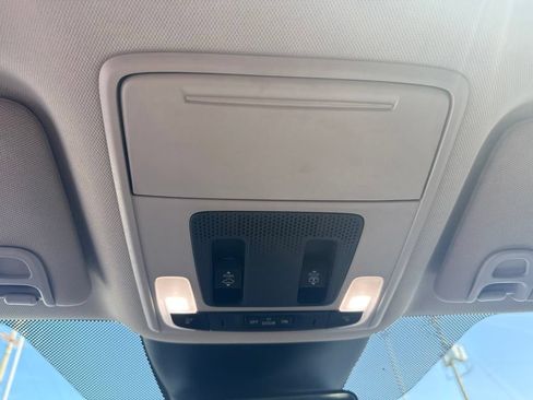 Used 2025 Honda Pilot Elite image 31