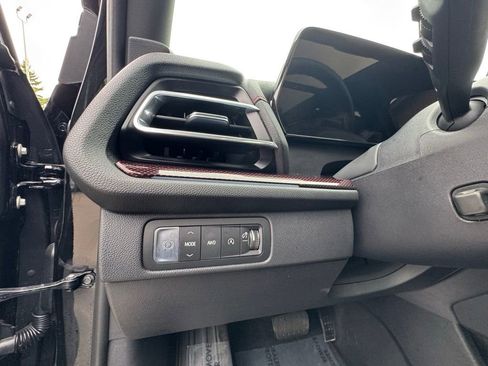Used 2026 Chevrolet Traverse RS AWD/4WD image 18