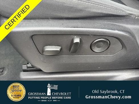 Used 2023 Chevrolet Silverado 1500 LT AWD/4WD image 13