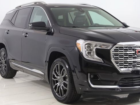 Used 2023 GMC Terrain Denali w/ Black Diamond Edition AWD/4WD image 40