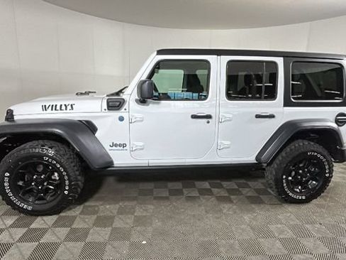 Used 2023 Jeep Wrangler Unlimited w/ Cold Weather Group AWD/4WD image 5