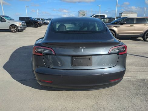 Used 2022 Tesla Model 3 Long Range image 6