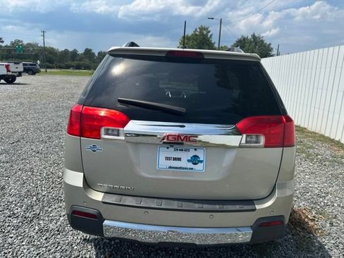 Used 2015 GMC Terrain SLT w/ LPO, Protection Package FWD image 4