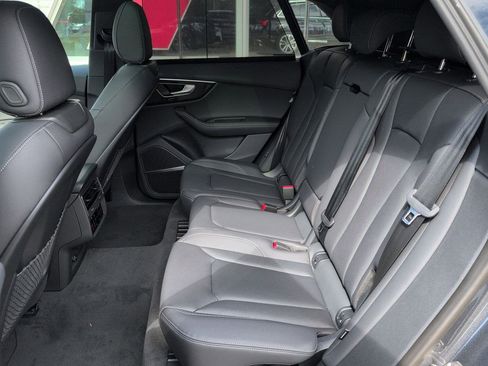 New 2025 Audi Q8 Premium Plus image 22