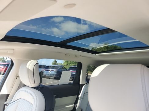 New 2026 Lincoln Nautilus Black Label AWD/4WD image 10