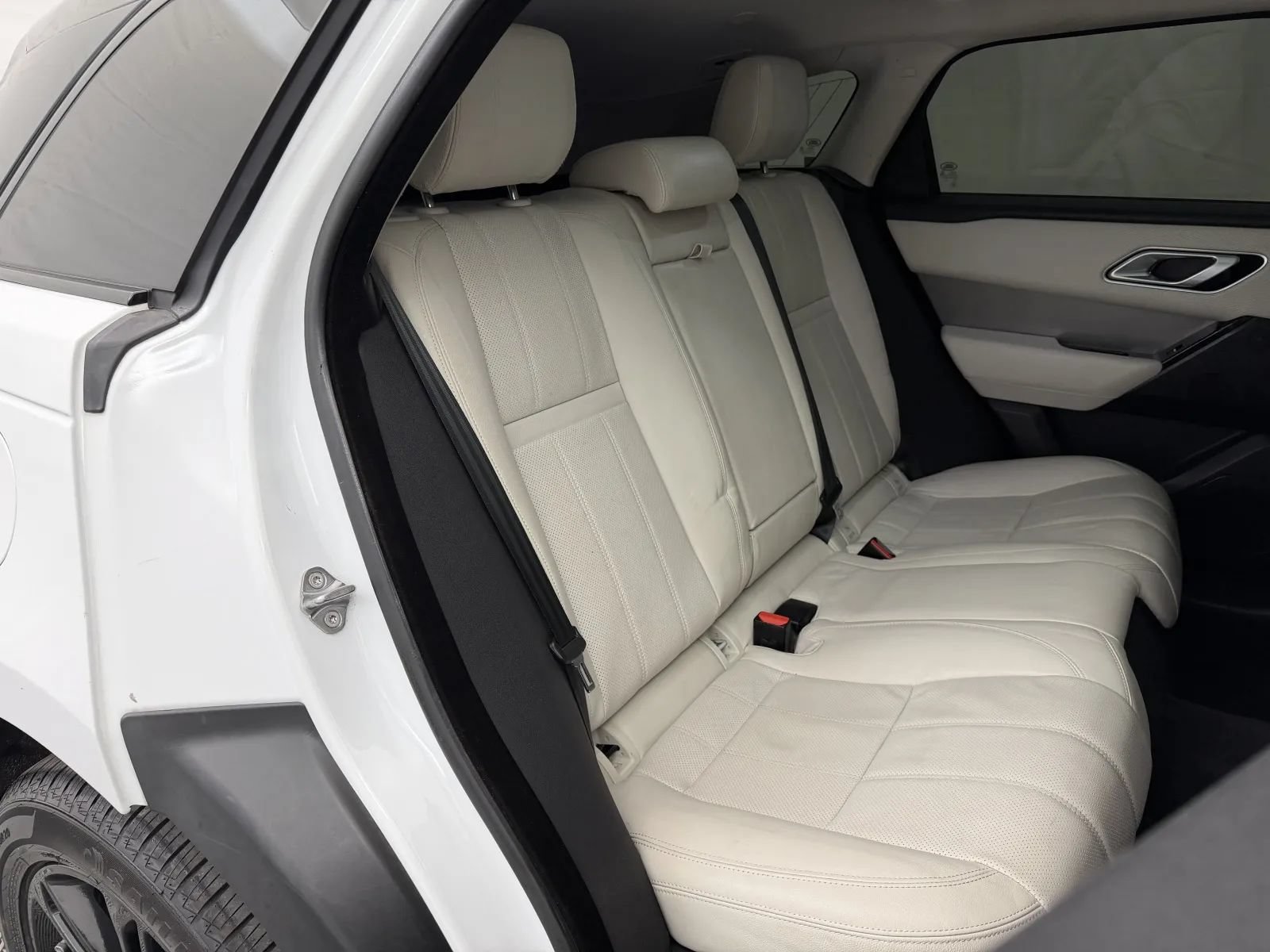 Used 2021 Land Rover Range Rover Velar S AWD/4WD image 47