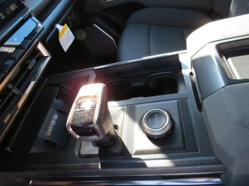 Used 2025 GMC Hummer EV 3X image 22