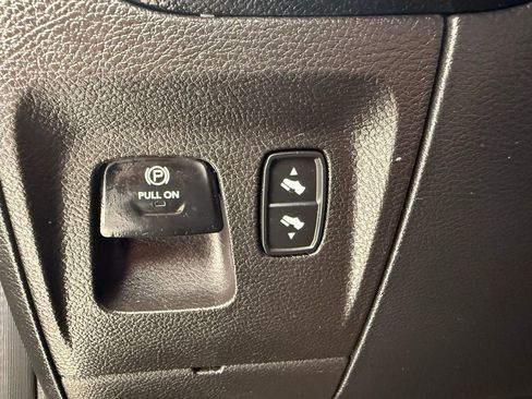 Used 2021 RAM 1500 Big Horn image 31