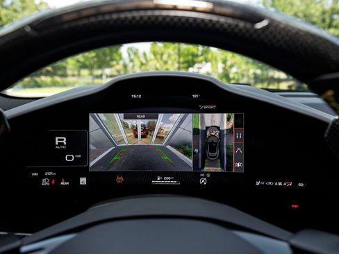 Used 2025 Ferrari Purosangue AWD/4WD image 40