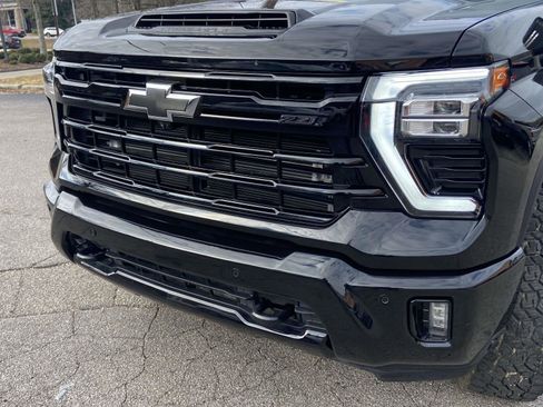 Used 2024 Chevrolet Silverado 3500 LTZ w/ LTZ Plus Package image 28