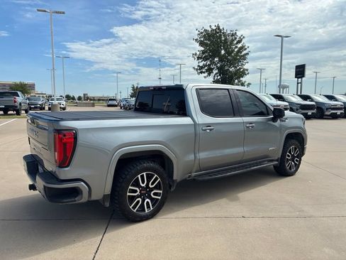 Used 2023 GMC Sierra 1500 AT4 w/ AT4 Premium Package AWD/4WD image 4