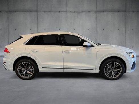 Used 2023 Audi Q8 Premium Plus w/ Premium Plus Package AWD/4WD image 6