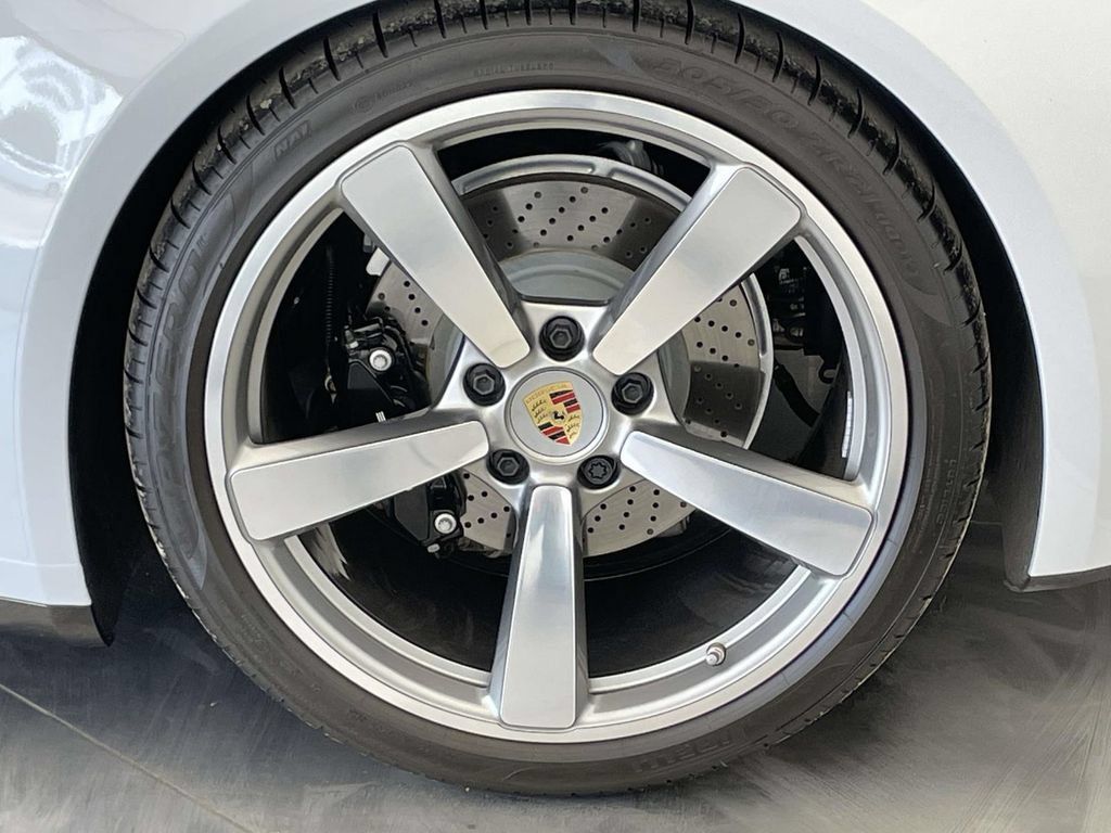 Certified 2024 Porsche 911 Carrera 4S AWD/4WD image 12