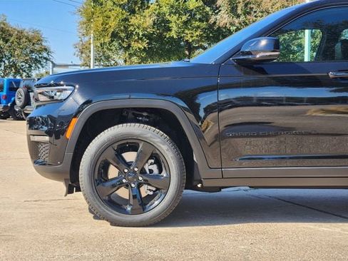 New 2025 Jeep Grand Cherokee L Limited w/ Black Appearance Package RWD image 6