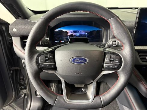 Certified 2025 Ford Explorer ST-Line w/ Premium Package image 16
