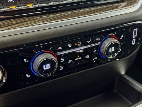 Used 2023 Chevrolet Silverado 1500 RST image 26