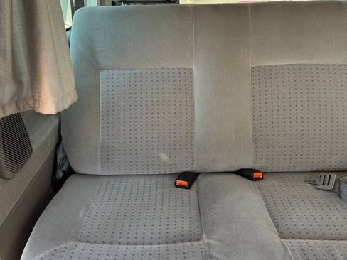 Used 2002 Volkswagen Eurovan MV FWD image 11