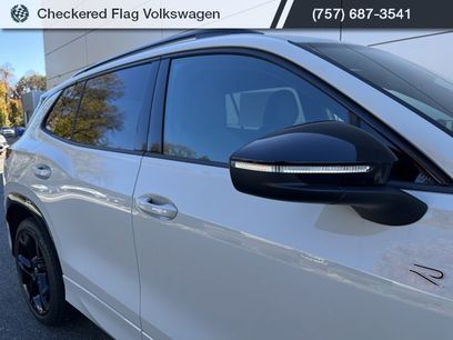 New 2026 Volkswagen Tiguan SE R-Line