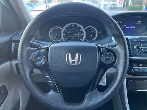 Used 2017 Honda Accord LX image 24