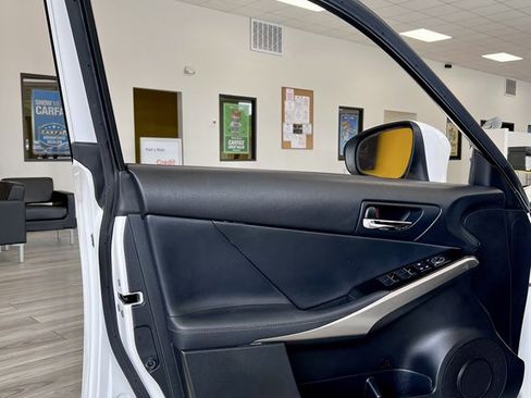 Used 2015 Lexus IS 250 image 15