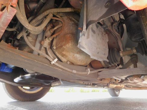 Used 1992 Pontiac Sunbird SE image 25