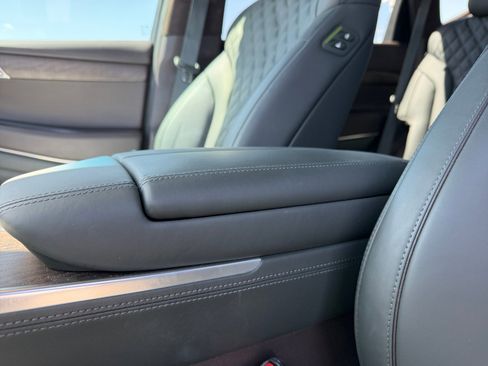 Used 2023 Genesis GV80 3.5T w/ Prestige Package AWD/4WD image 15