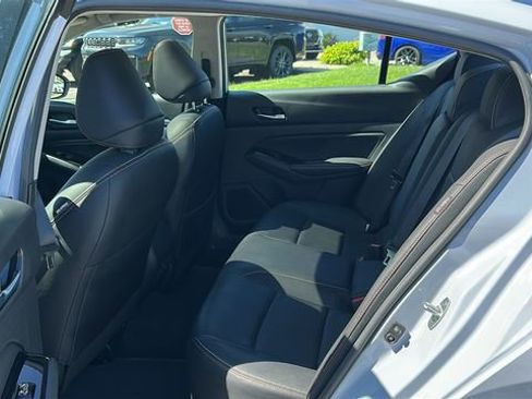 Certified 2023 Nissan Altima 2.5 SR w/ SR Premium Package AWD/4WD image 21