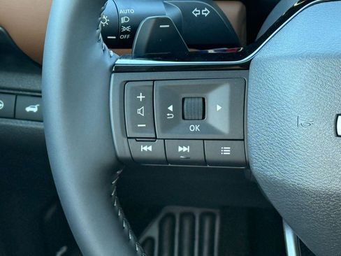 New 2026 Nissan Pathfinder Platinum image 16